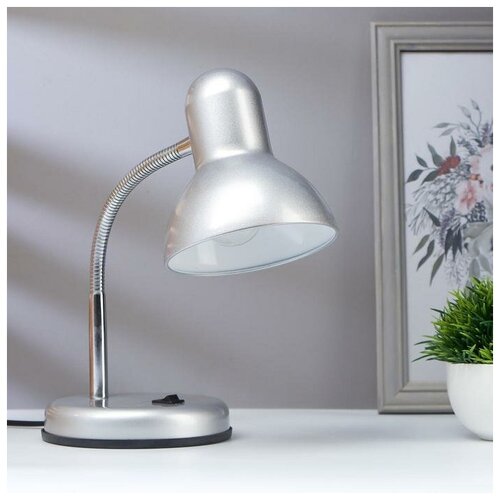 Лампа настольная на подставке 1х60Вт Е27 серебро