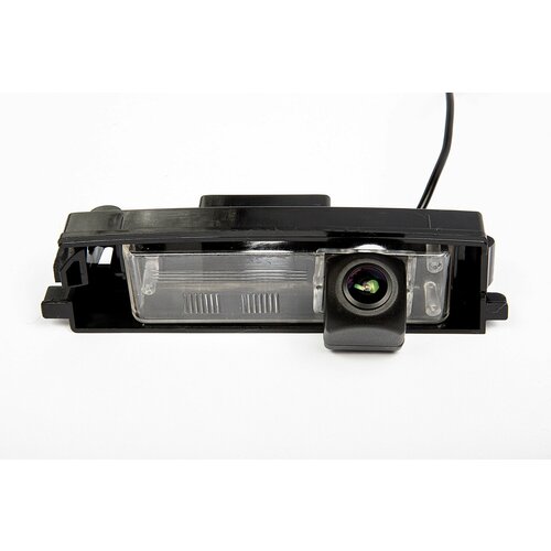 Камера заднего вида для Toyota RAV4 (Тойота РАВ4) 2006 - 2012 NaviFly CVBS/AHD 1080P широкоугольная 170 градусов FishEye (эффект рыбий глаз)