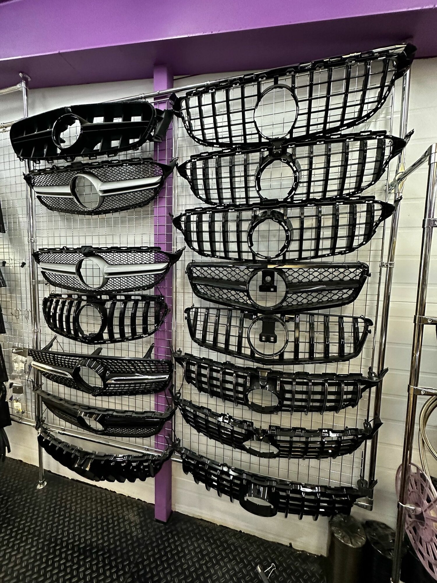 Решетка радиатора Mercedes Benz w117 AMG стиль черная без камеры (2016-2019)