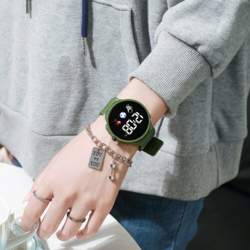 Электронные наручные часы круглой формы хаки 32000₽