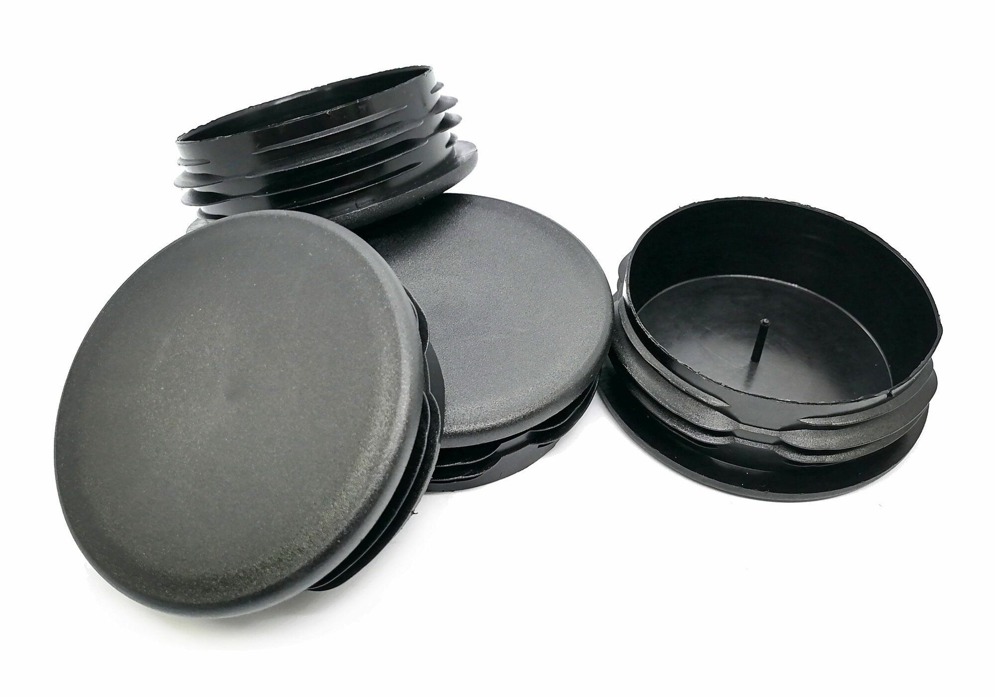 Заглушка для круглой трубы с внешним диаметром 100мм и диаметром отверстия 91-96мм, пластиковая, 4шт.