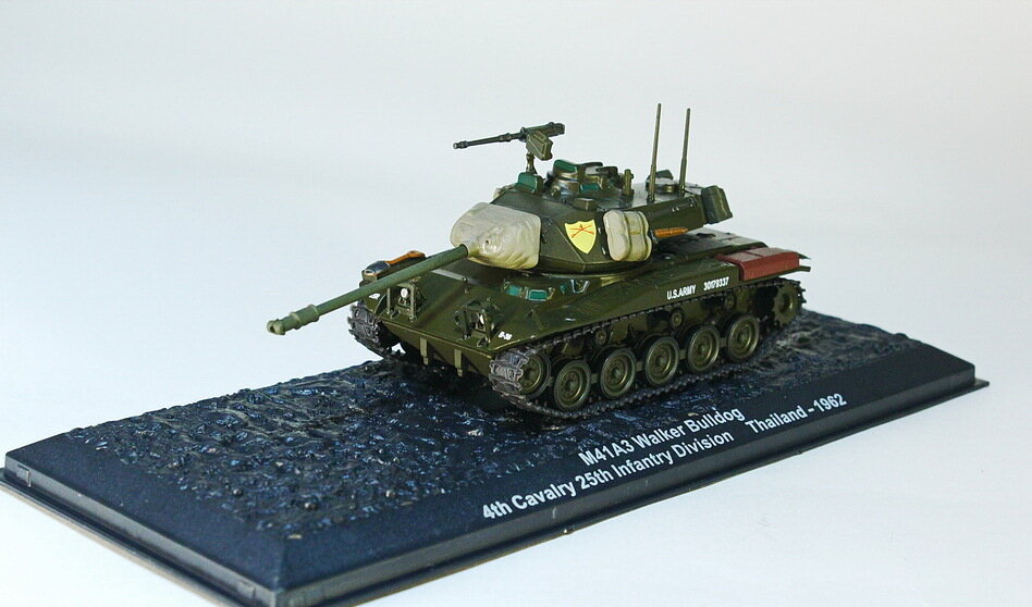 Масштабная модель 1/72 танк M41A3 Walker Bulldog 1962