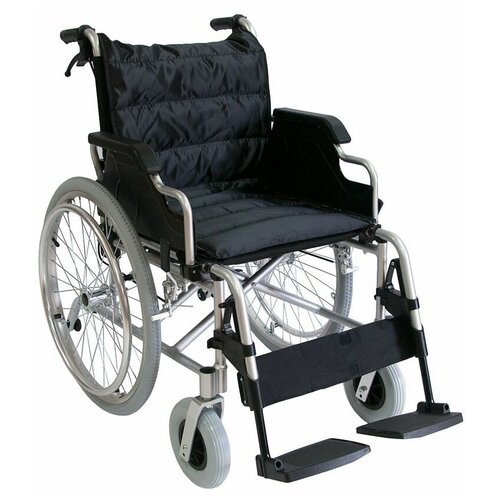 Кресло коляска инвалидная с пневматическими задними колесами FS908LJ-46 Мега-Оптим