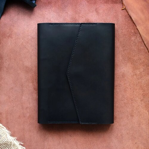 Кожаный мужской черный блокнот А5 на кольцах с карманами внутри