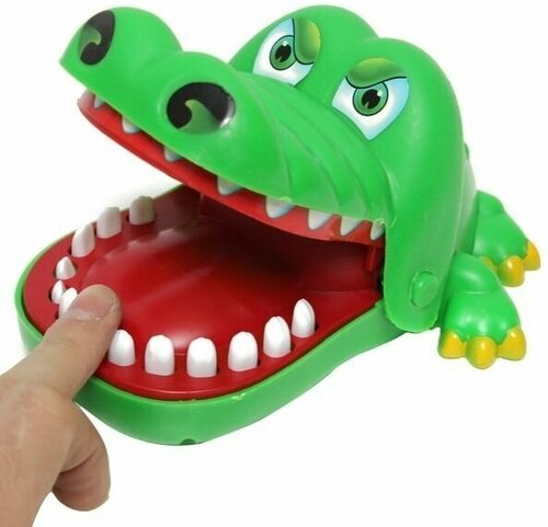Настольная игра на реакцию Безумный крокодил (зеленый)