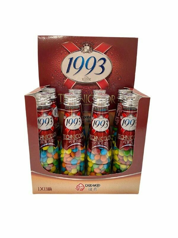 Азиатские сладости , шоколадное драже 1993 TECHNICOLOR, в упаковке 8 бутылочек с драже по 75 г.