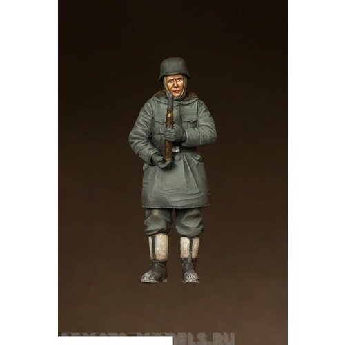 35102SOGA WSS anti-tank gunner.