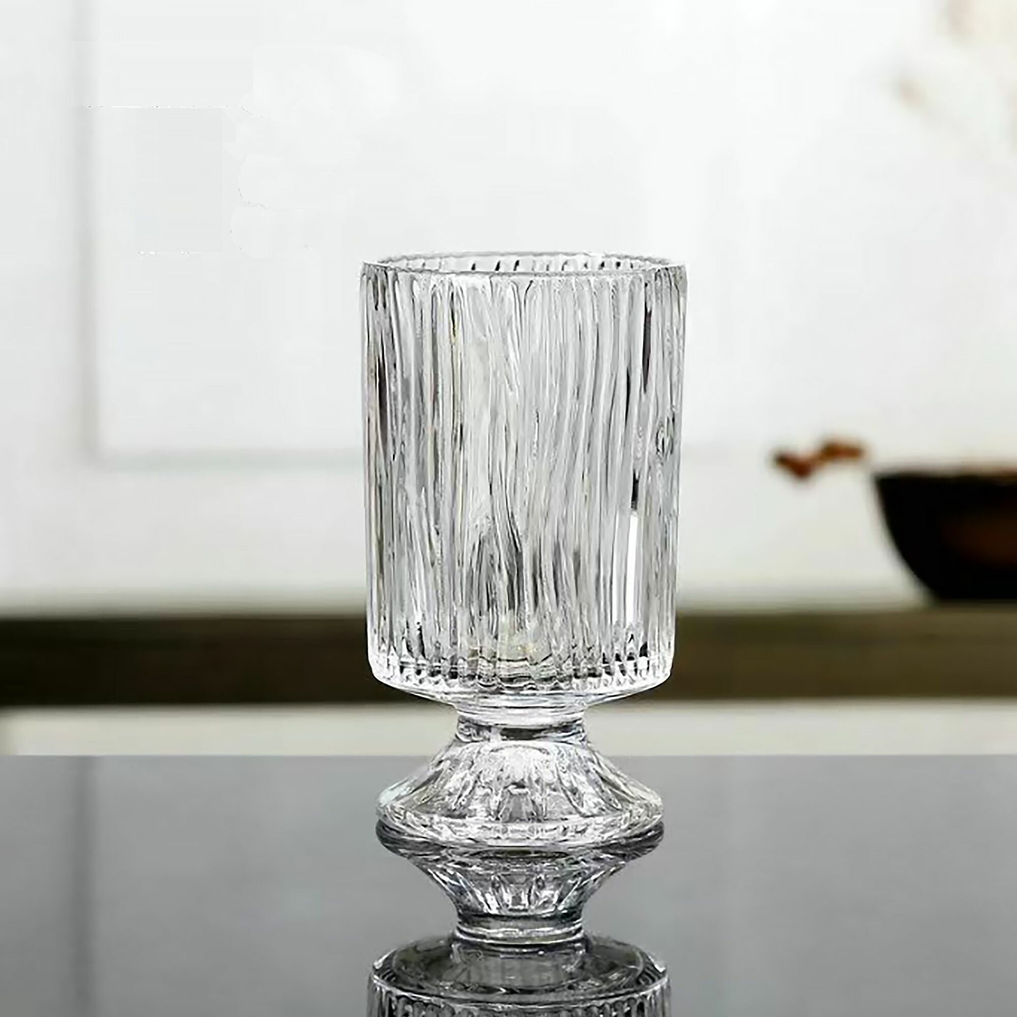 фото Маленькая ваза из хрустального стекла, 18 см