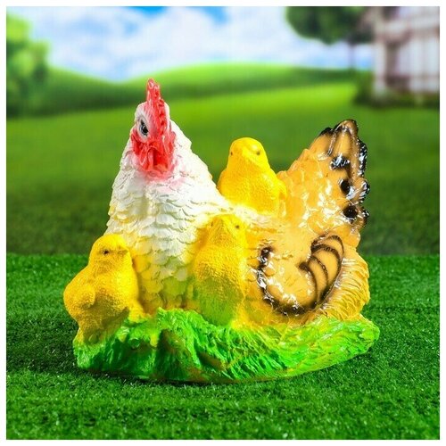 Садовая фигура Курица наседка с цыплятами пестрая, 28*22см фигура садовая курица наседка с цыплятами 22см полистоун