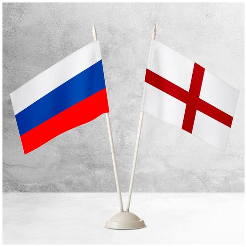 настольные флаги россии и азербайджана на пластиковой белой подставке Настольные флаги России и Англии на пластиковой белой подставке
