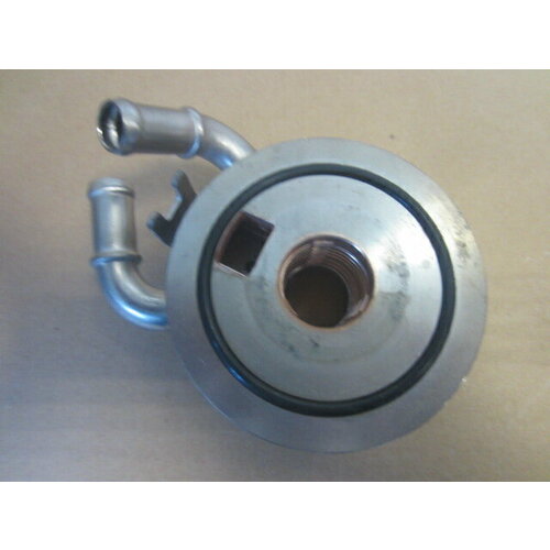 Радиатор масленный совместимый с Toyota Land Cruiser 120 Prado 2002-2009 Toyota Hi Lux 2005-2015 Toyota Land Cruiser 200 2008 Toyota Hi Lux 2015 1571031010 12000₽