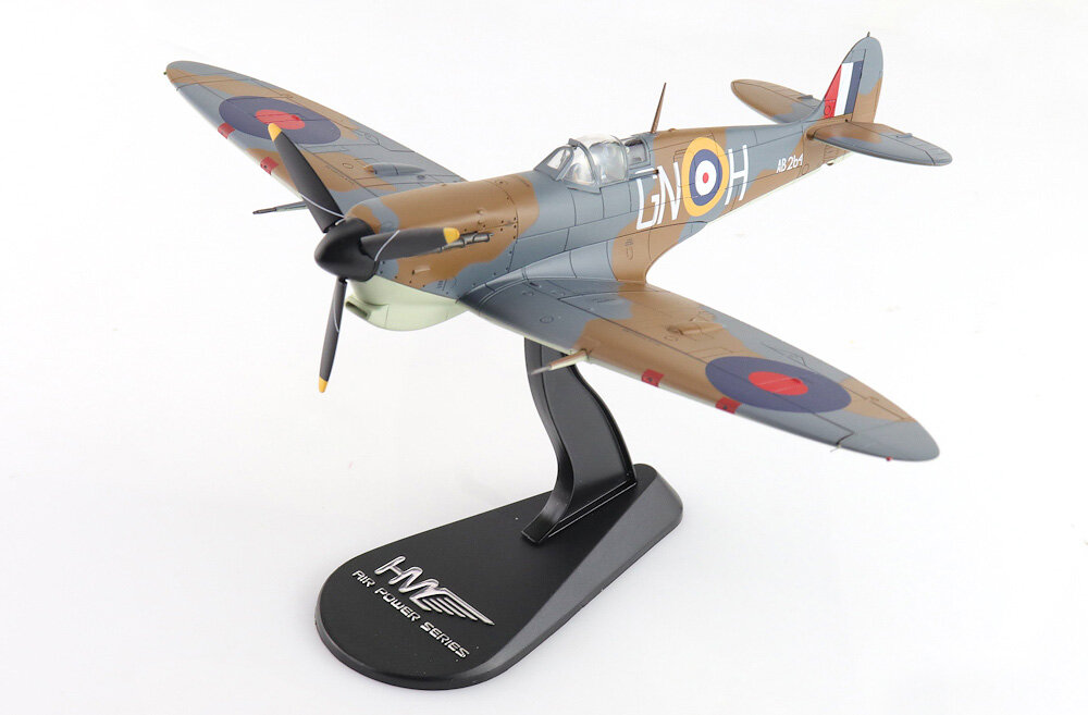 Hobby Master Модель самолета Supermarine Spitfire Mk. Vb
