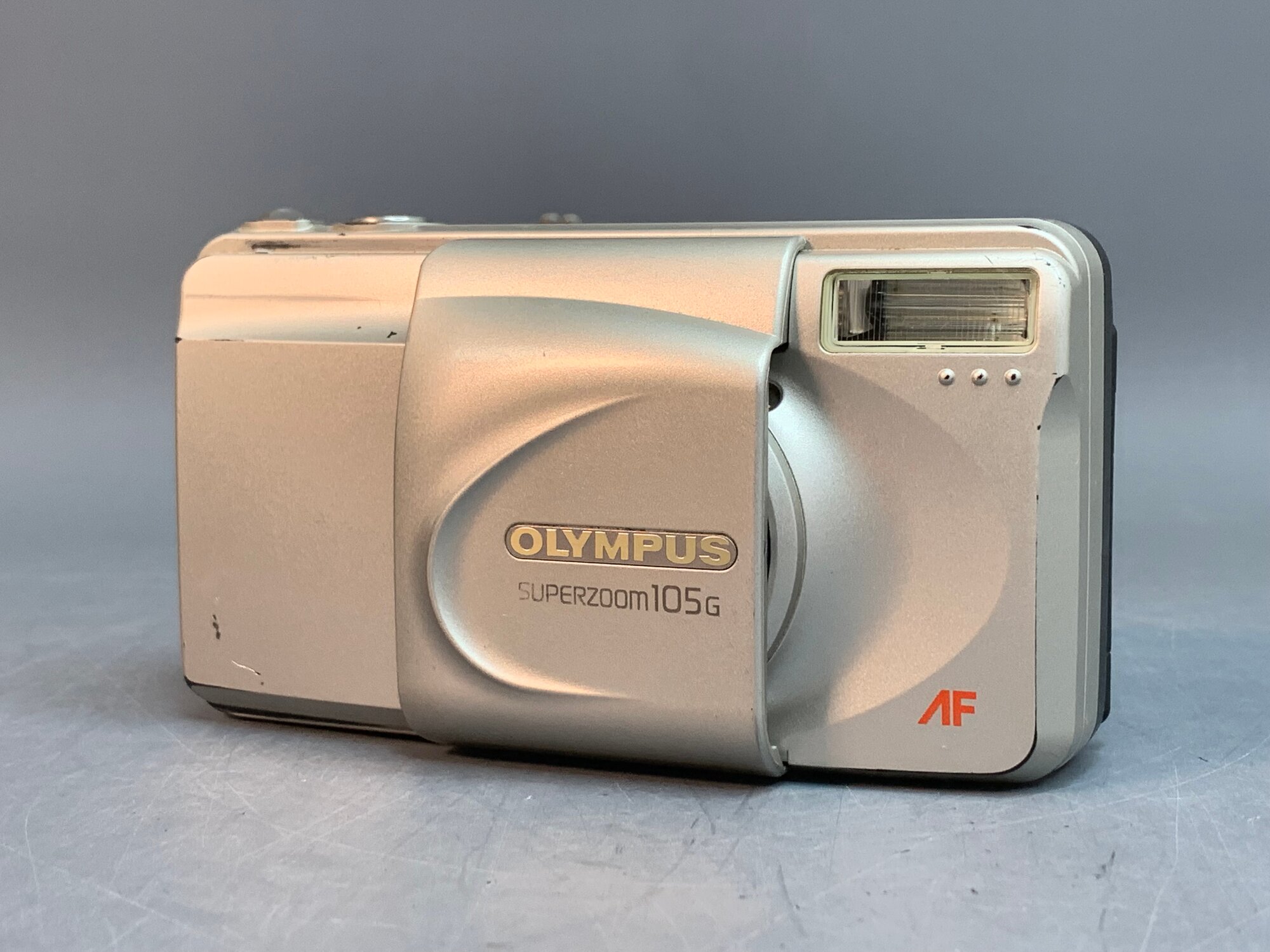 Винтажный пленочный фотоаппарат Olympus Superzoom 105G — купить в