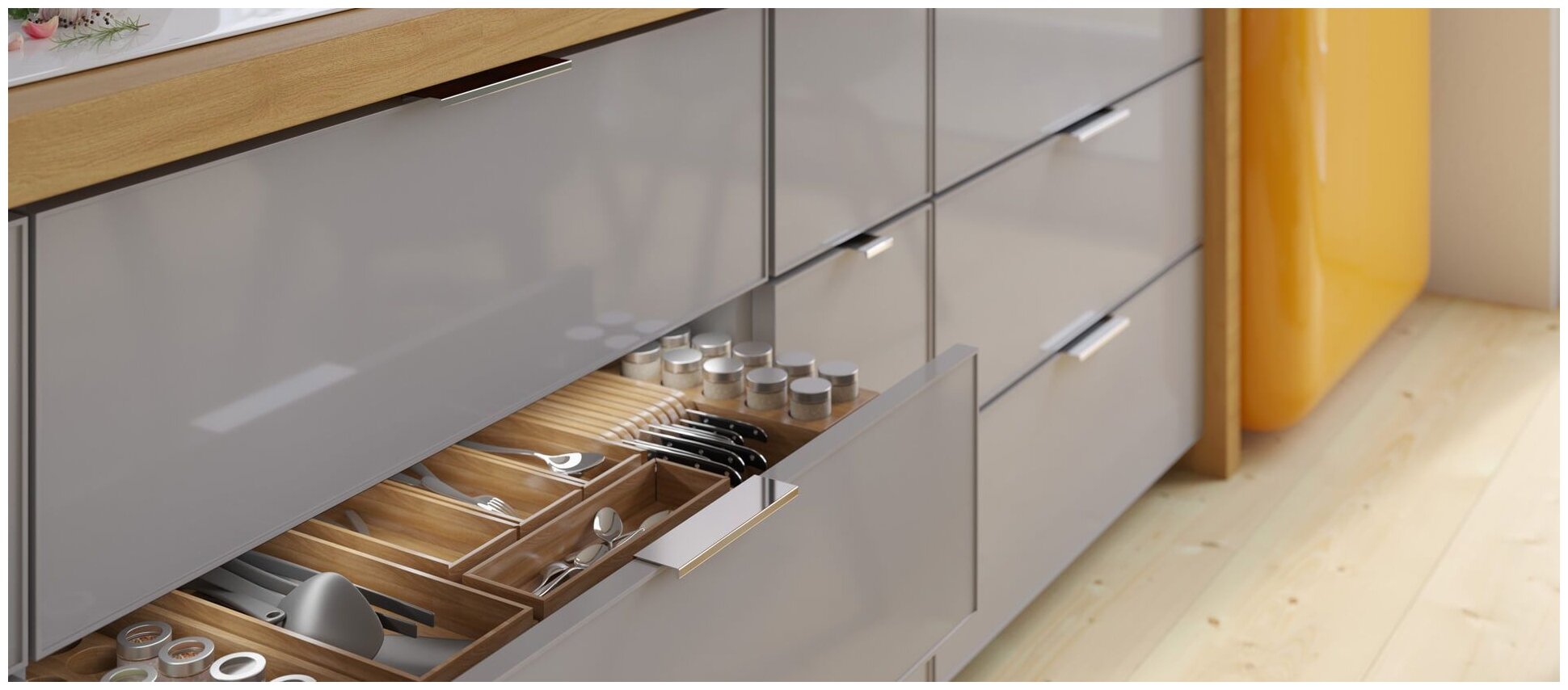 Профиль ручка алюминий 595 мм (цвет полированный хром) Мебельная и строительная  - Товар на картинке можно купить.