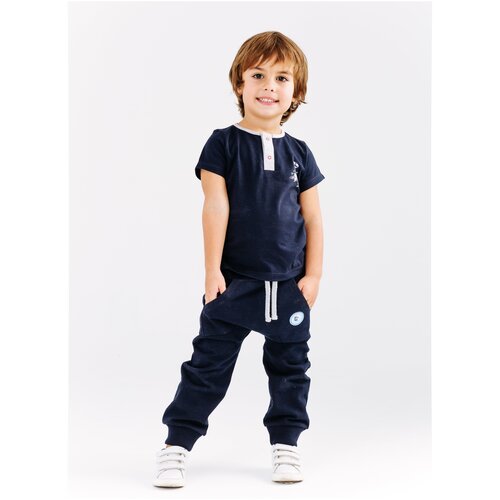 фото Детский комплект для мальчика diva kids: футболка и брюки, 3-10 лет, 98-134 см, с кнопками, темно синий, с карманами/ спортивный комплект для мальчика/ спортивные брюки для мальчика/ футболка для мальчика