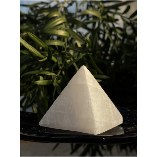Пирамидка Селенит/Натуральный камень/Пирамида/Селенит/Талисман/Камень из Селенита/Минерал/Селенит пирамидка 4 см