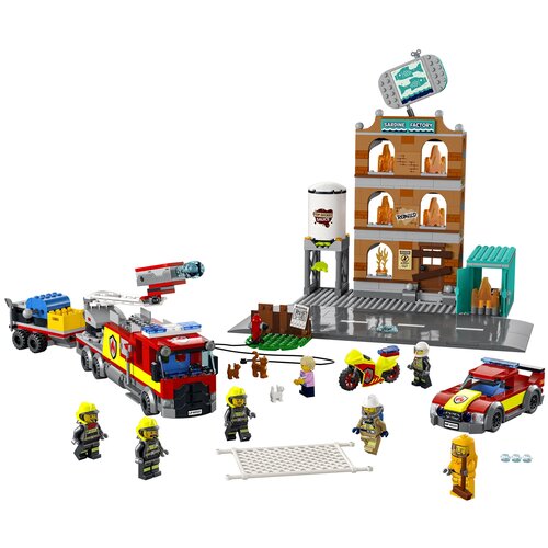 Конструктор LEGO City 60321 Пожарная команда, 766 дет.