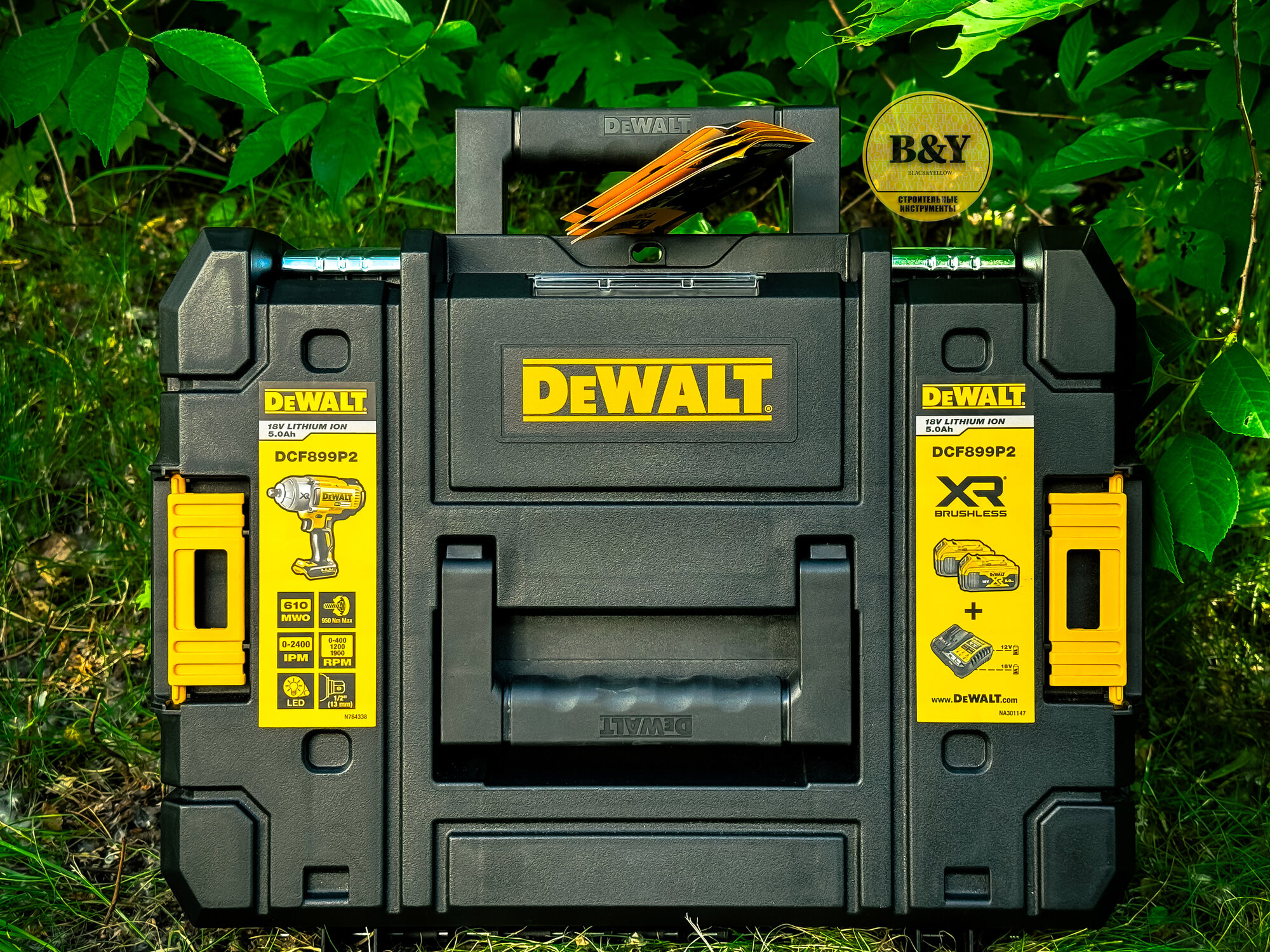 Аккумуляторный гайковерт DeWALT DCF899P2 18В ЗУ 2 АКБ 5АЧ Кейс