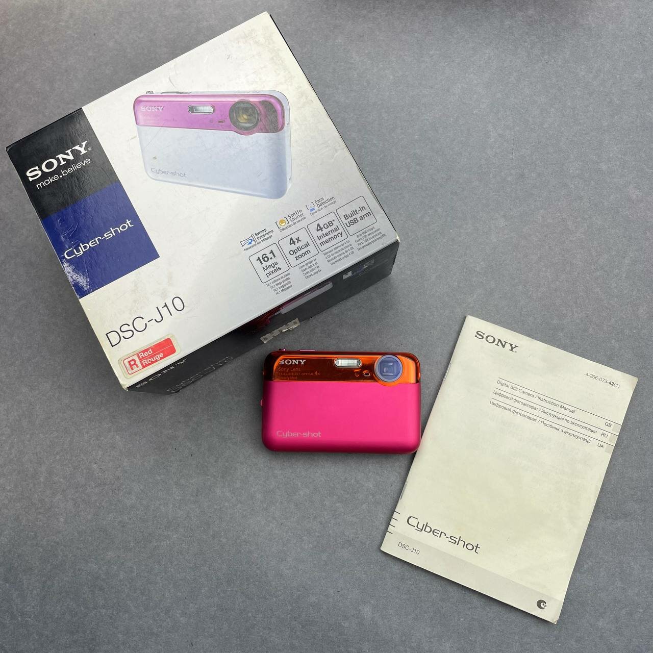 Цифровой компактный фотоаппарат Sony Cyber-shot DSC-J10, 16.1 МП, розовый