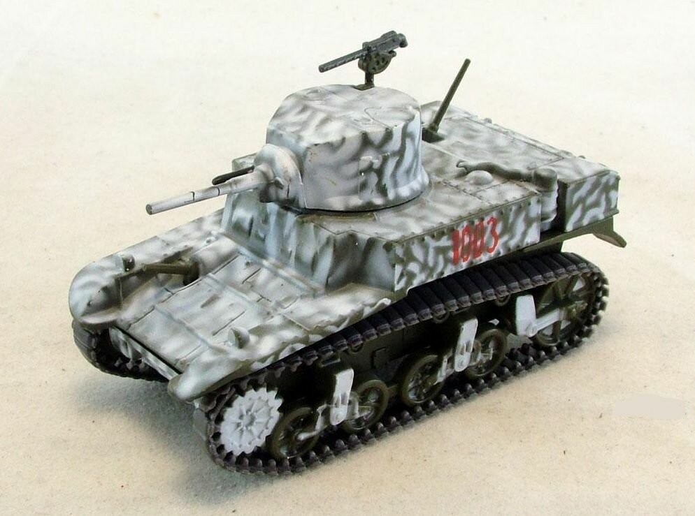 Масштабная модель 1/72 танк М3 Стюарт — фото 1