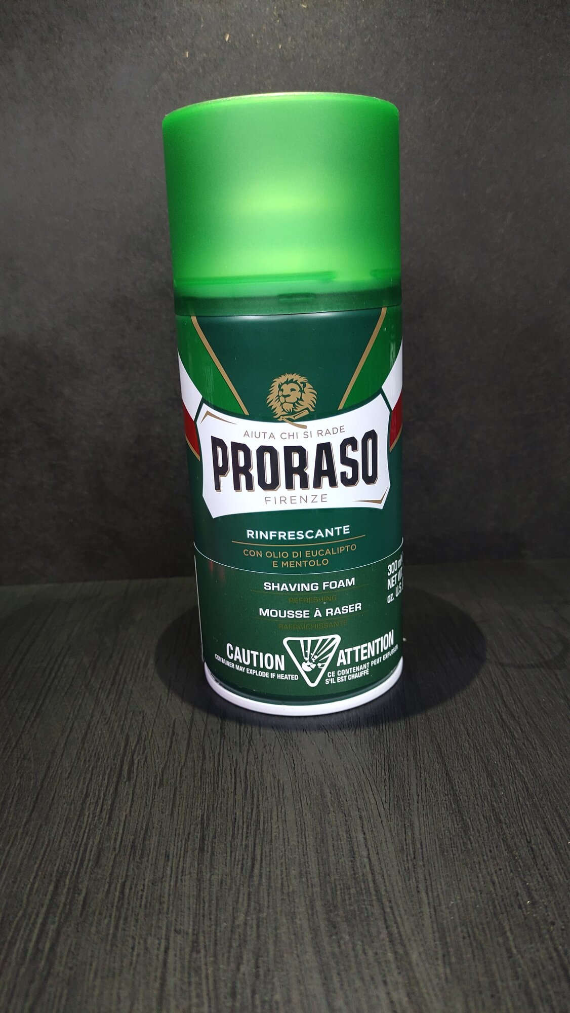 Proraso Пена для бритья освежающая с маслом Эвкалипт и Ментол, Зелёная, 300 мл