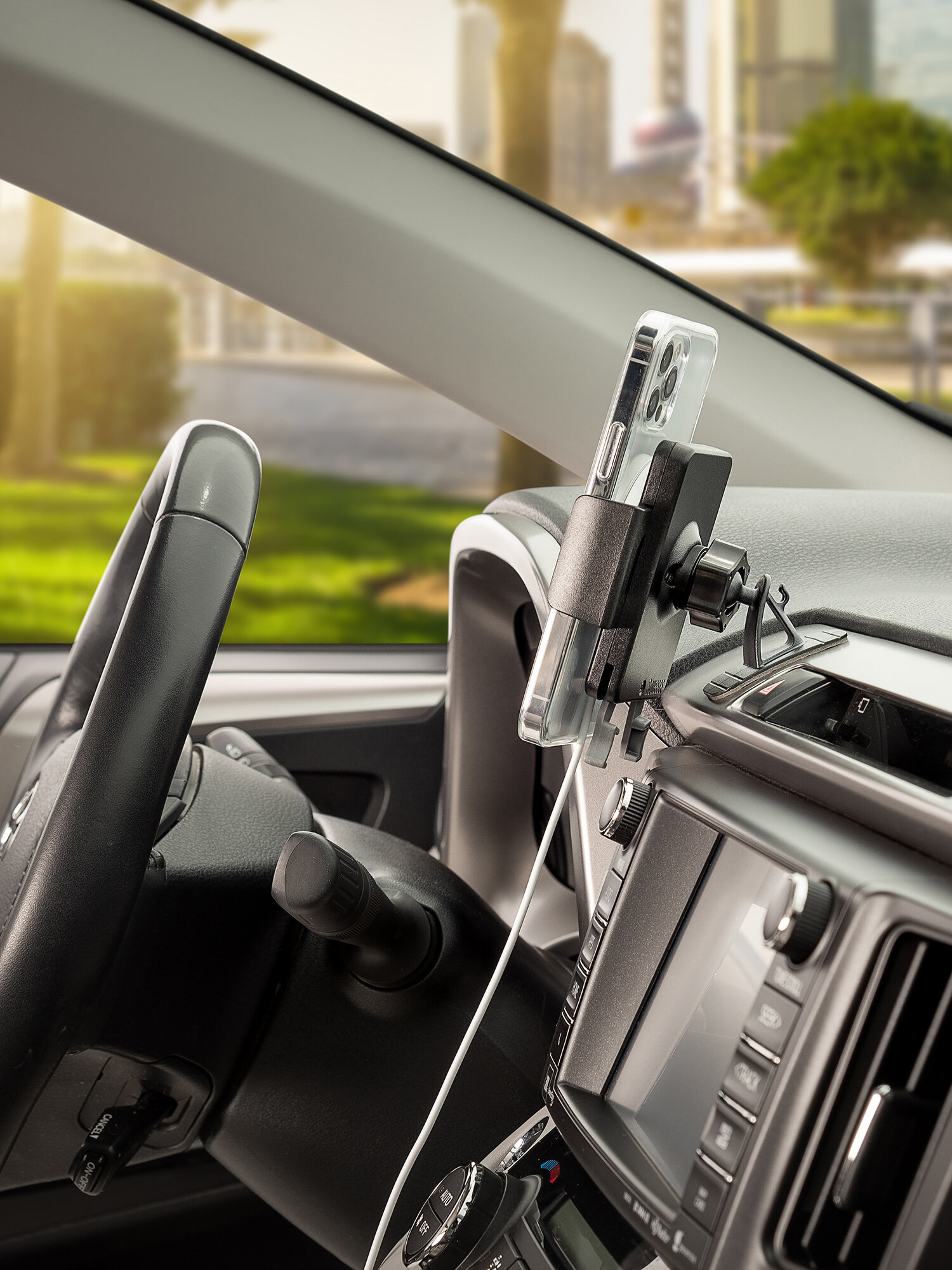 Держатель для телефона Nite Ize Squeeze Universal Dash Mount — фото 1