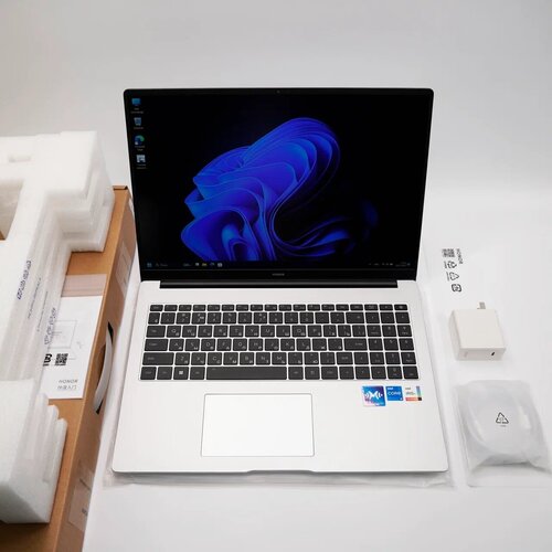 Ноутбук 156 Honor MagicBook 15 BMH-WFP9HN Ryzen 7 5700U 16 GB RAM 512 GB SSD M2 Radeon Graphics 1920x1080 IPS Windows 11 6490000₽