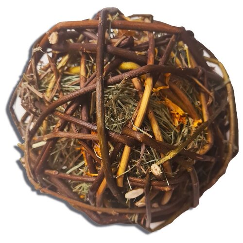 Ивовый шар с сеном и календулой, диаметр 15 см