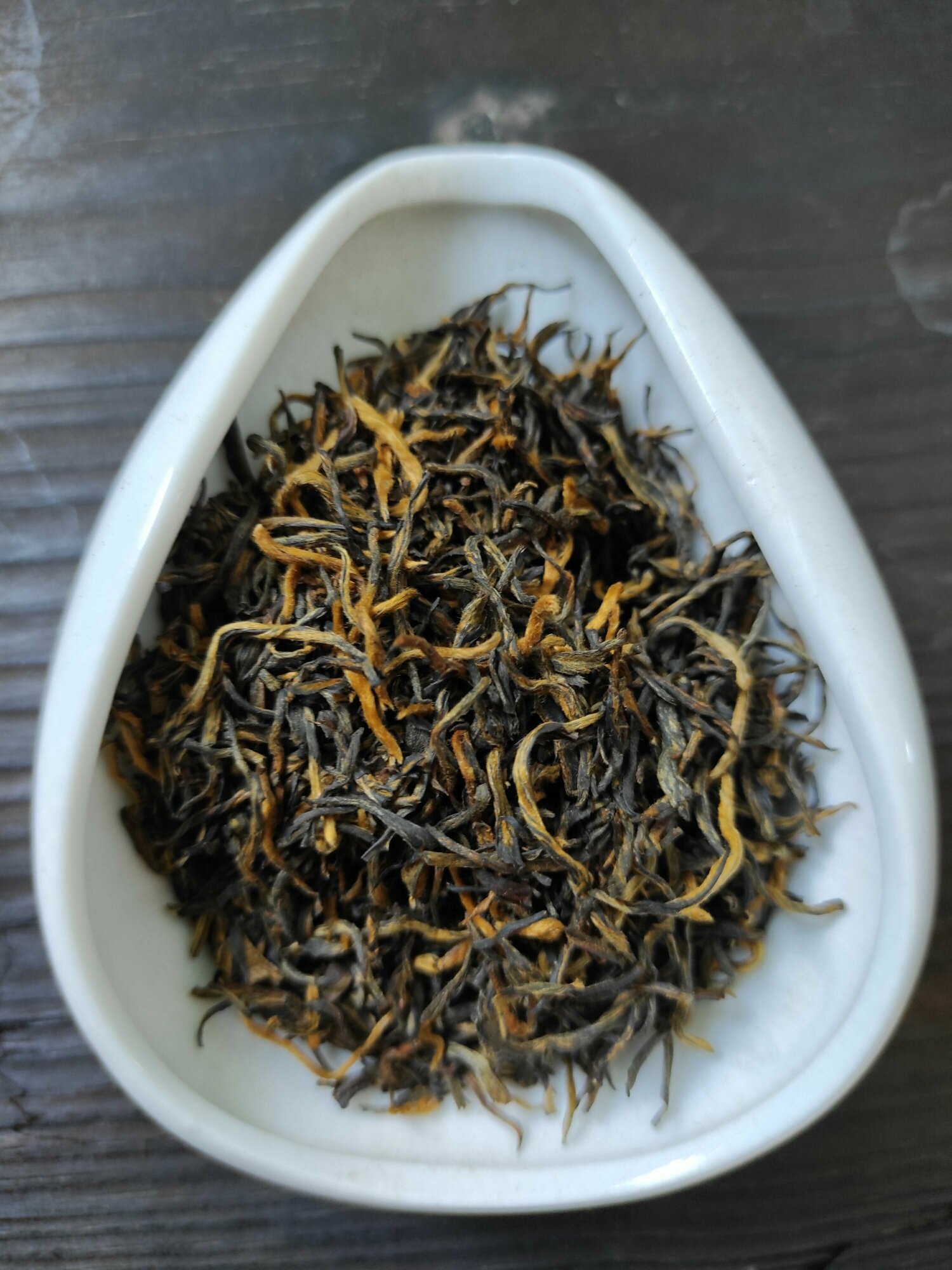 Цзинь Цзюнь Мэй. Золотые брови. Китайский красный чай, 100 грамм - фотография № 5