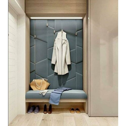 Встроенная прихожая цвета светлого дуба в скандинавском стиле