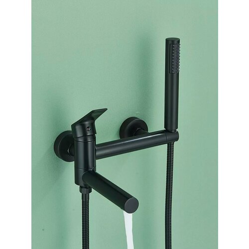 Смеситель для ванны и душа с длинным изливом, черный