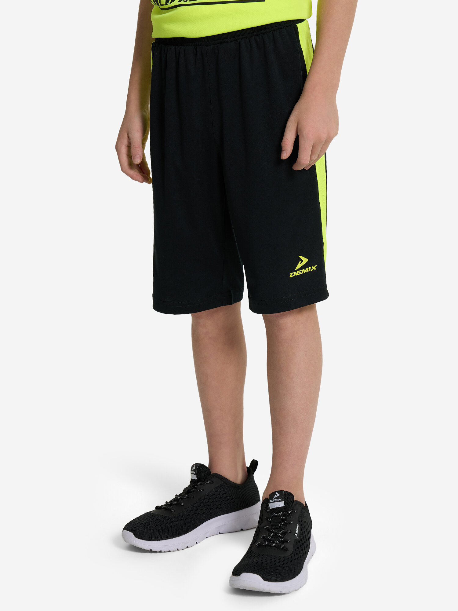Шорты спортивные Demix, размер 158-164, черный/зеленый — фото 1