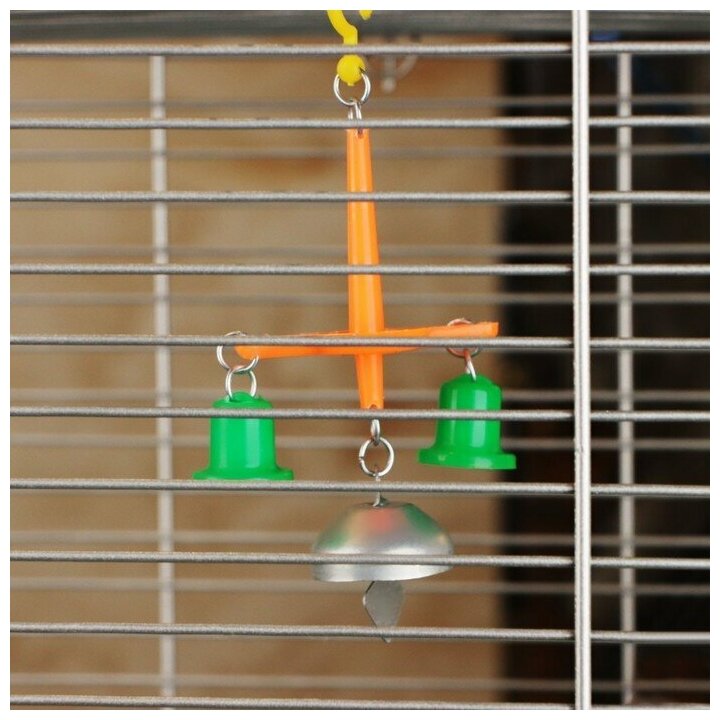 Бриллиант Игрушка для птиц с колокольчиком №2 микс цветов - фотография № 2