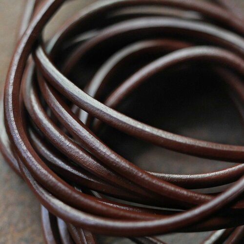 Шнур из прессованной кожи, намотка 3 метра, шоколадный, d 4 мм