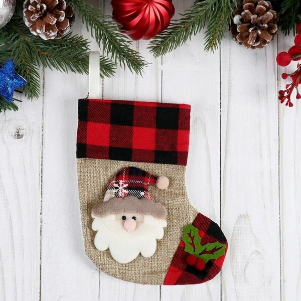 Носок для подарков "Дед Мороз, остролист" 12х15.5 см, красно-коричневый