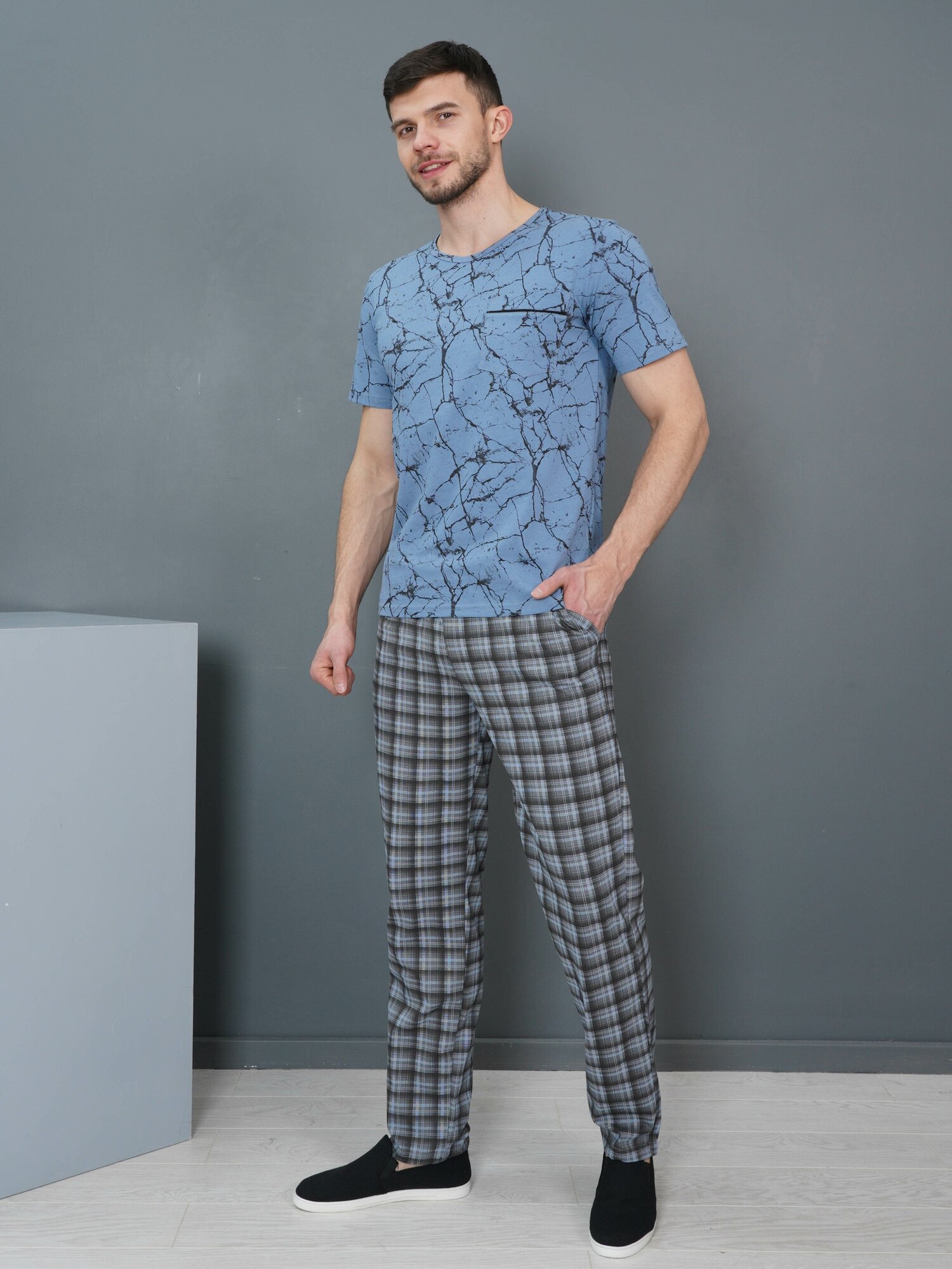 Костюм мужской домашний с брюками и футболкой LOVETEX.STORE, индиго, размер 48 - фотография № 3