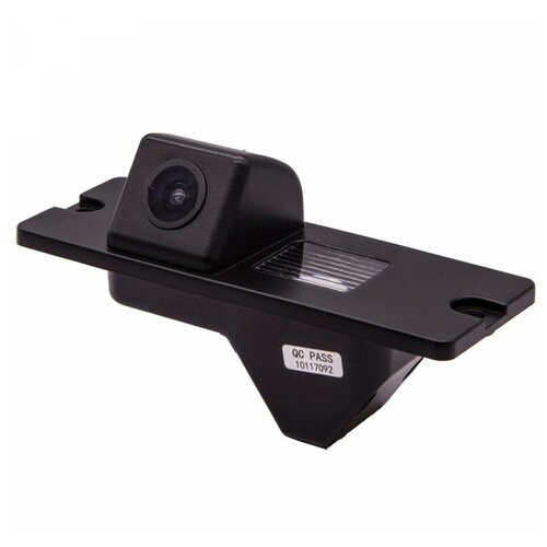 Камера заднего вида BlackMix для Mitsubishi Pajero Sport 1996-2009 180000₽