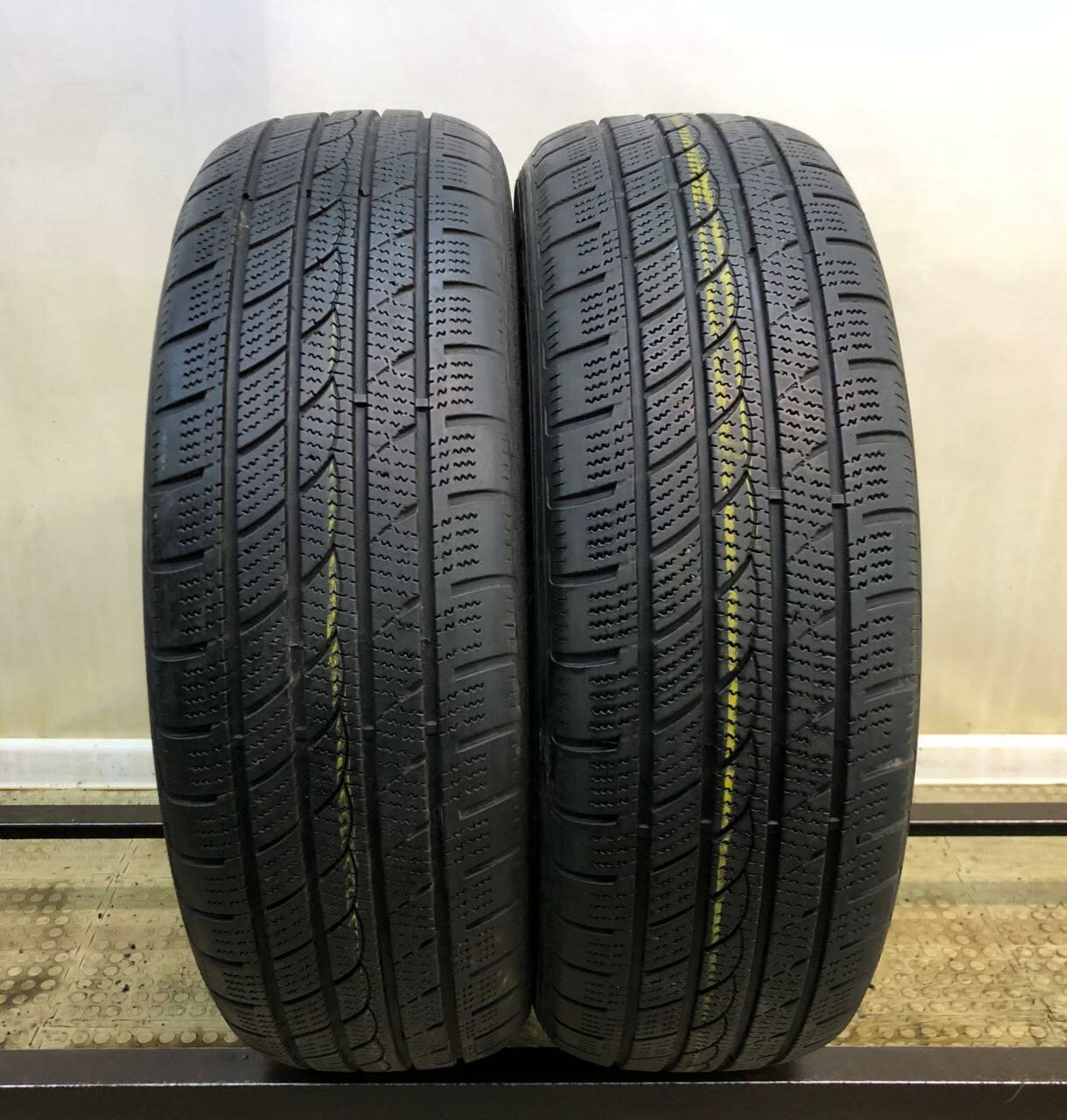 Tristar Ice-Plus S220 235/65 R17 БУ Шины Зимние