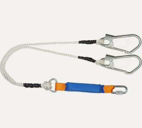 Изображение товара Двойной строп из каната с амортизатором, с двумя большими монтажными и одним соединительным карабином прогресс сефети Строп аВд+Кс исп.3