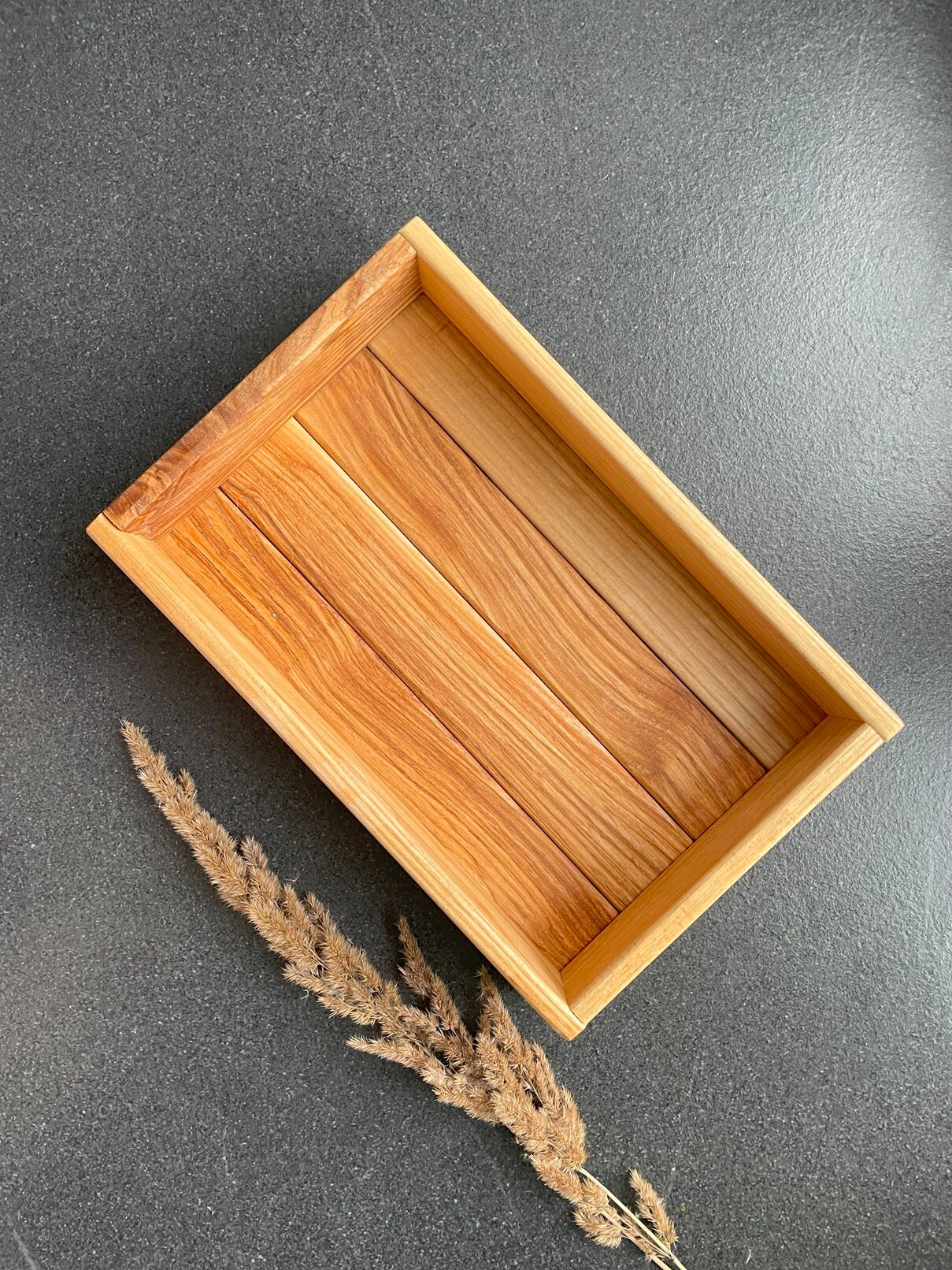 Деревянный ящик поднос из массива ясеня 26х17 см