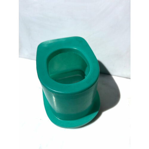 Унитаз дачный зеленый