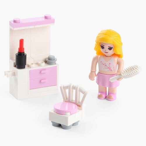 Конструктор 11 см в яйце пластик Косметический столик для куклы Hobby kids 245₽