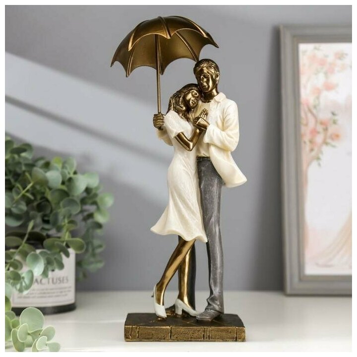 Сувенир романтика Парочка под зонтом