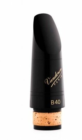 Vandoren Traditional B40 (CM307) мундштук для кларнета Bb, ср-длинная выемка, открытость 119.5 мм