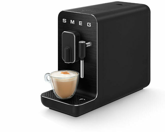 Кофемашина Smeg BCC02FBMEU, черный матовый