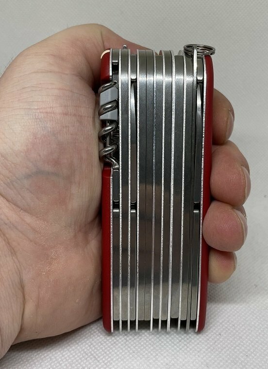Нож перочинный Victorinox WORK CHAMP XL (0.8564.XL) 111мм 31функций красный - фото №17