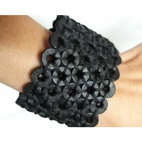 Плетеный браслет Alena Sunfu, 1 шт., размер 20 см, диаметр 9 см, черный