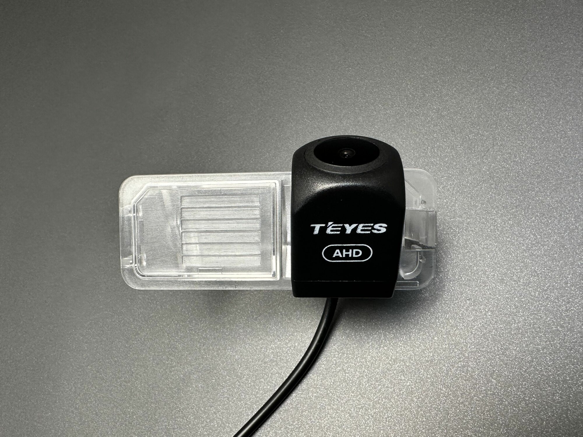 Камера заднего вида Teyes AHD для Volkswagen Golf (Фольксваген Гольф) 2003 - 2017