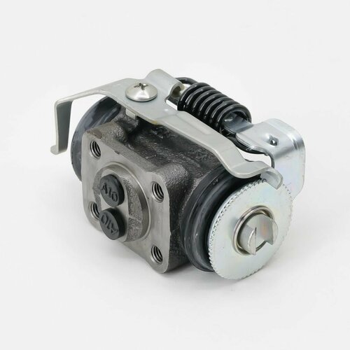 Рабочий тормозной цилиндр задний ISUZU ELF 3040 диаметр 32 без прокачки левый оригинал 9510₽