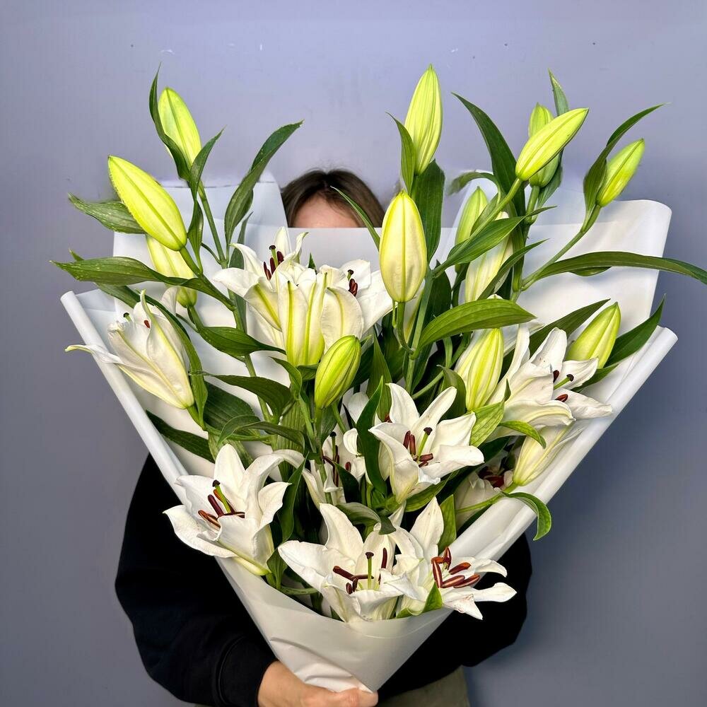 Букет из 5 белых Лилий